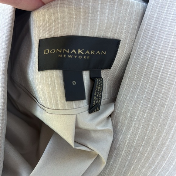 NWT 💎 Donna Karan pinstripe blazer - Picture 9 of 9